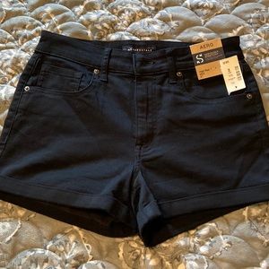 Aeropostale high rise midi seriously stretchy black shorts New with tags Size 10